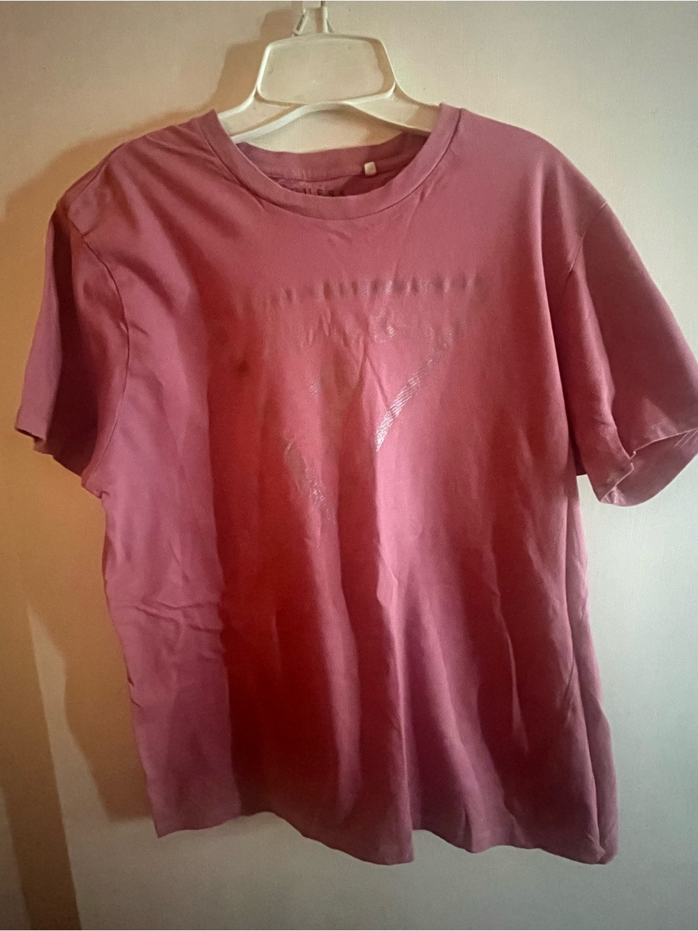 Guess Short Sleeve Crewneck Tee in Dusty Rose